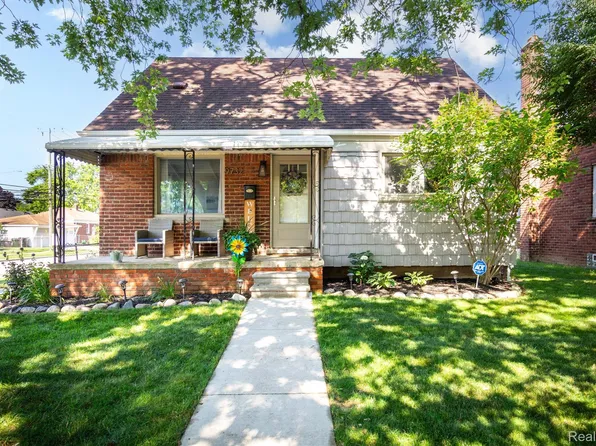 9732 Laurence Ave, Allen Park, MI 48101