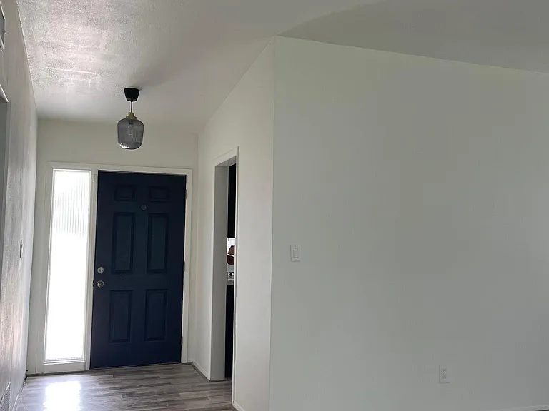 3807 Westwood Rd — Photo 2