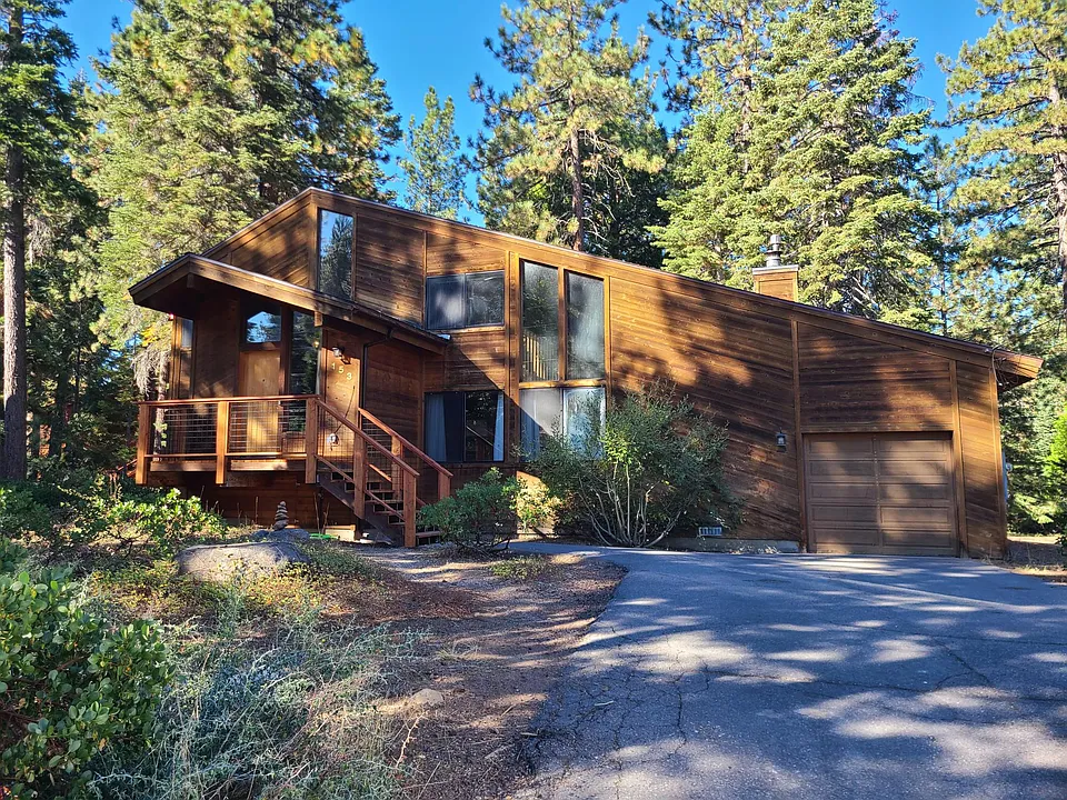 153 Skyland Way