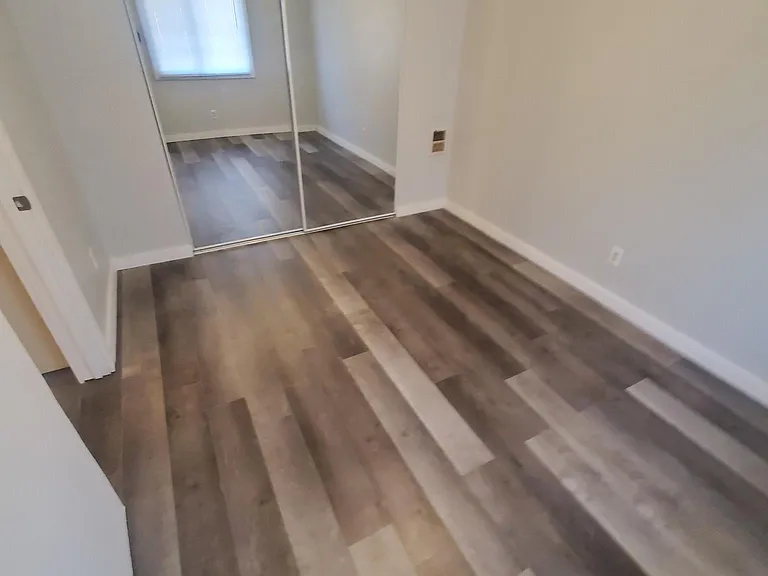 1719 La Crescent St #149 — Photo 7