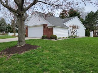 4102 Woodridge Dr, Sandusky, OH 44870