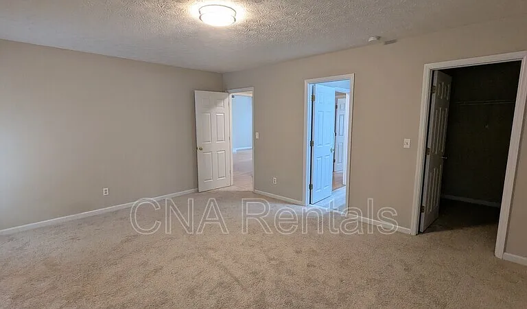 4635 Hampton Square Dr — Photo 21