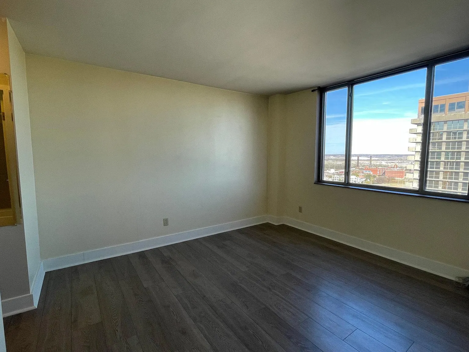 1 bed, 600 sqft, $1,100 — Photo 4