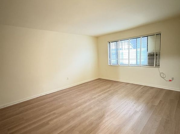 829 Rock Creek Church Rd NW #101