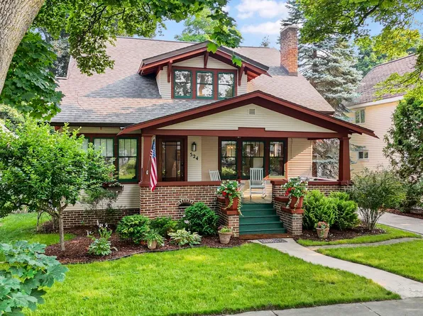 524 W 8th St, Traverse City, MI 49684