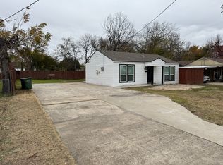 1816 Keneipp Rd, Carrollton, TX 75006