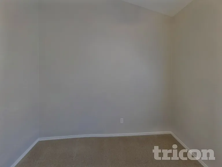 1145 Boxwood Dr — Photo 11
