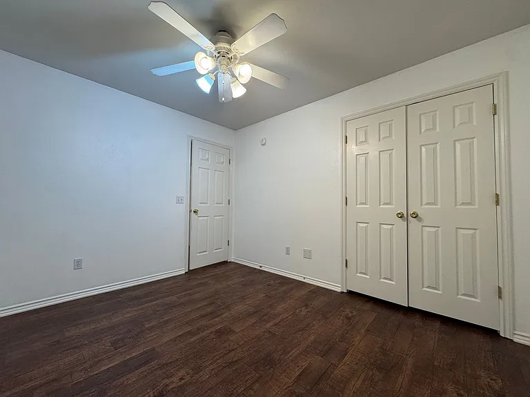 1584 N Willowbrook Dr — Photo 11
