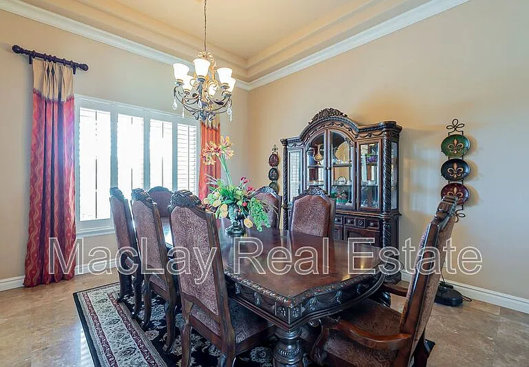 2720 E Jade Pl — Photo 14