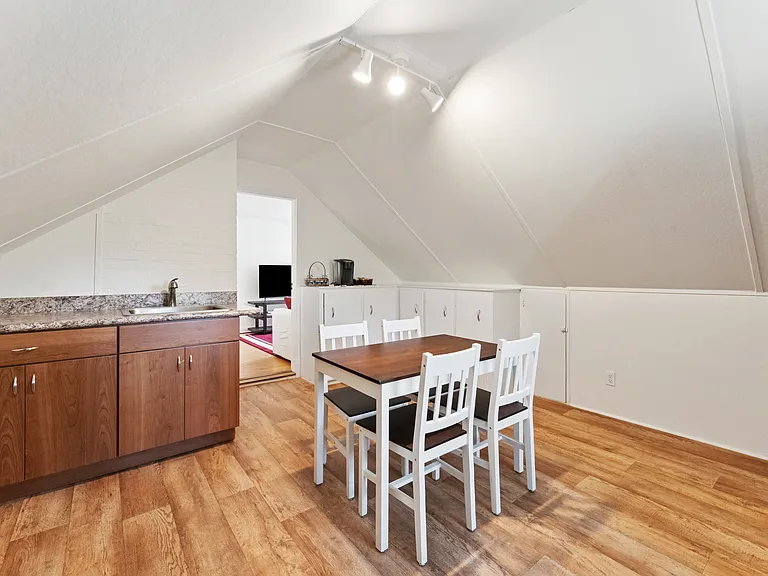 165 Montauk Hwy — Photo 5
