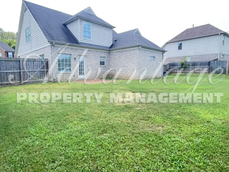 1057 Kentshire Cv — Photo 16