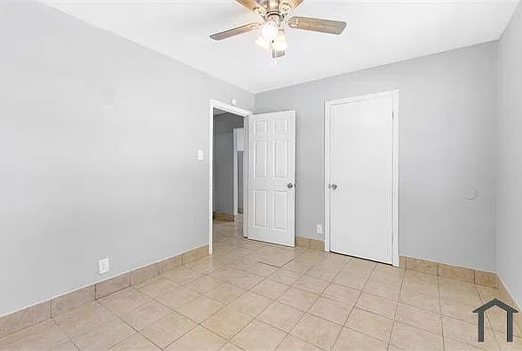 2 bed, 720 sqft, $950 — Photo 1