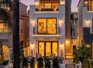 414 9th St, Huntington Beach, CA 92648