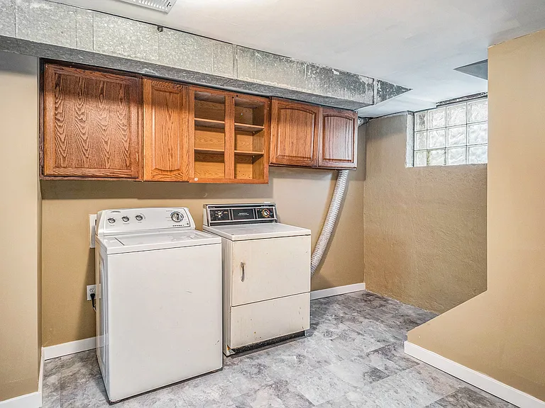 1321 Bemis St SE — Photo 14