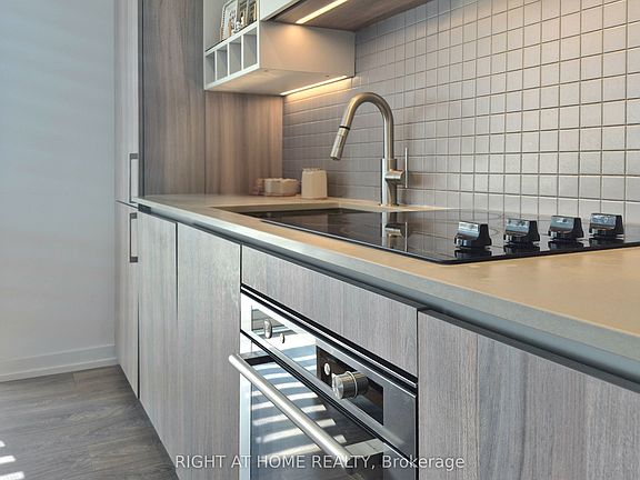 2nd image of 950 Portage Pkwy #3509