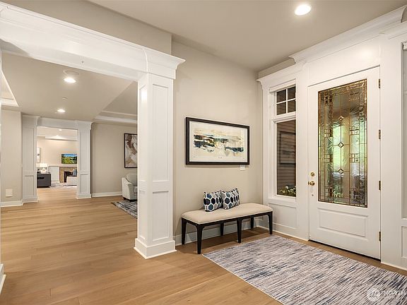 4th image of 3811 97th Avenue NE