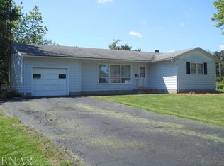 340 E 6th St, El Paso, IL