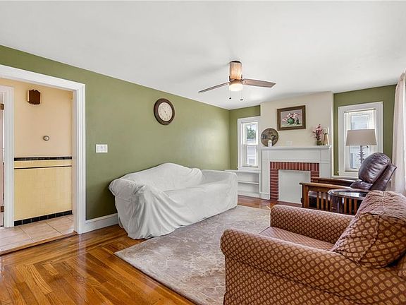 4th image of 55 Greenwich Ave