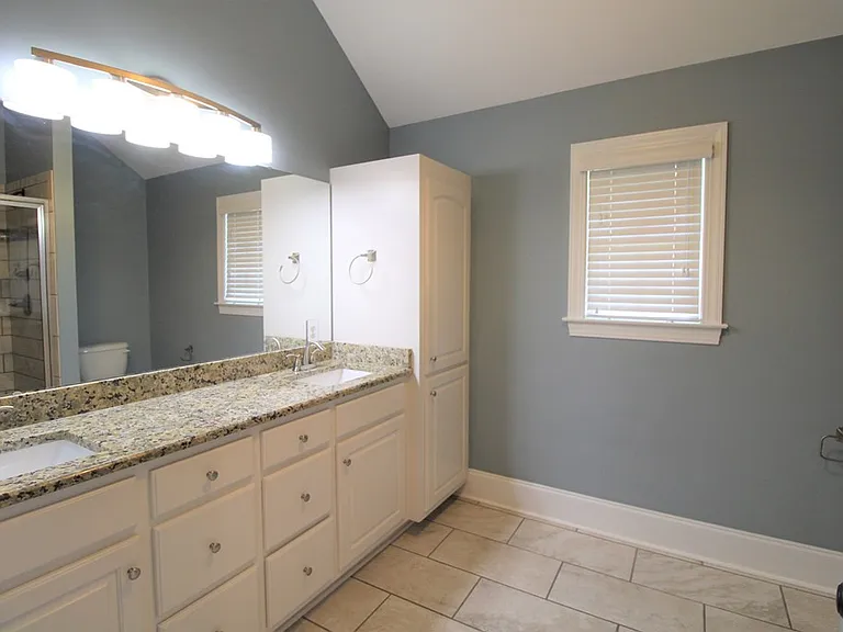 2930 S Wise Dr — Photo 11