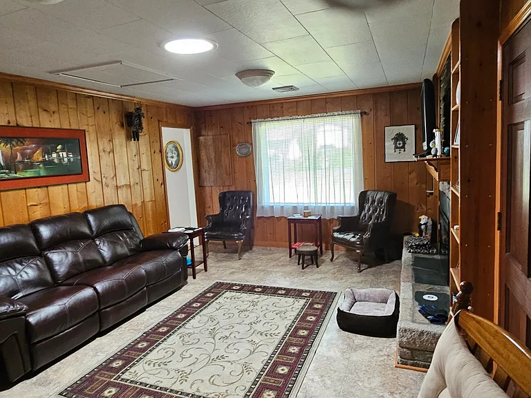 Yearley Dr NE — Photo 10