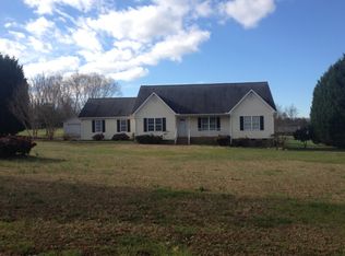 8405 Deer Path Ct, Stokesdale, NC 27357