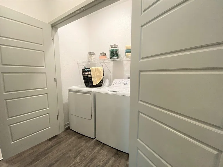 The Addison Universal Blvd Laundry Room