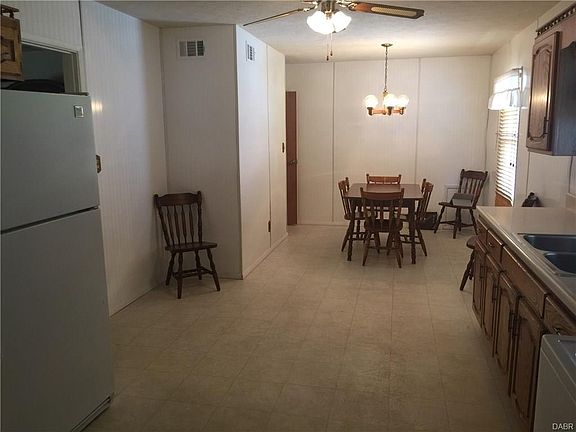 5th image of 2658 Nacoma Pl