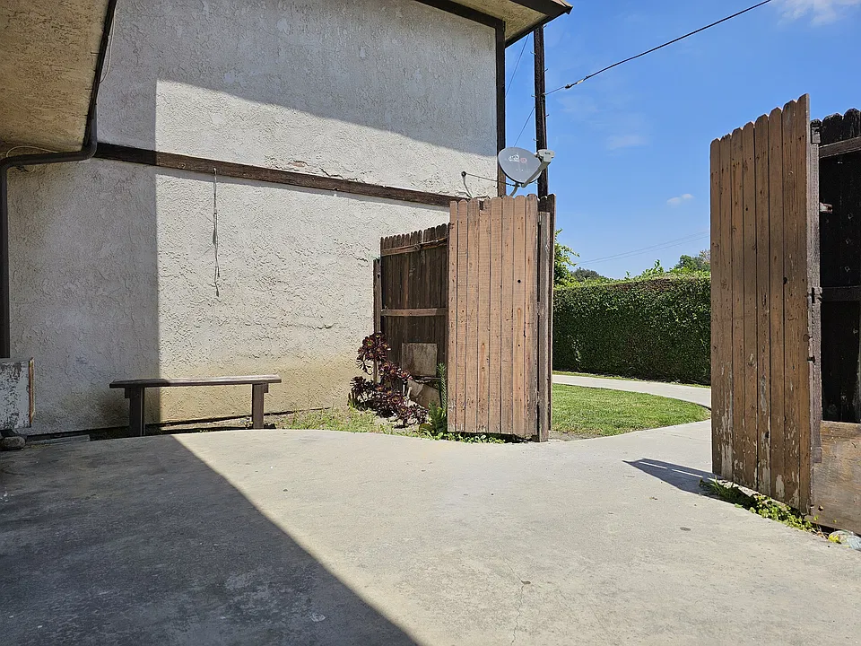 Private Front Patio