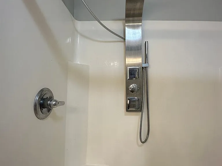 516 Millpond Rd — Photo 18