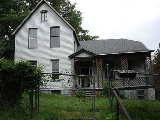 919 Atchison St Atchison Ks 66002 Zillow