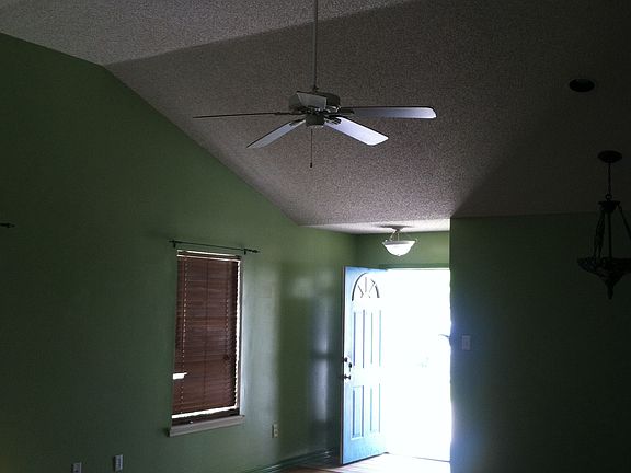 3rd image of 11132 Windsor Hill Dr