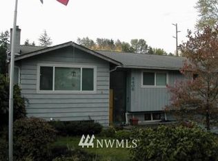 8405 NE 137th St, Kirkland, WA 98034