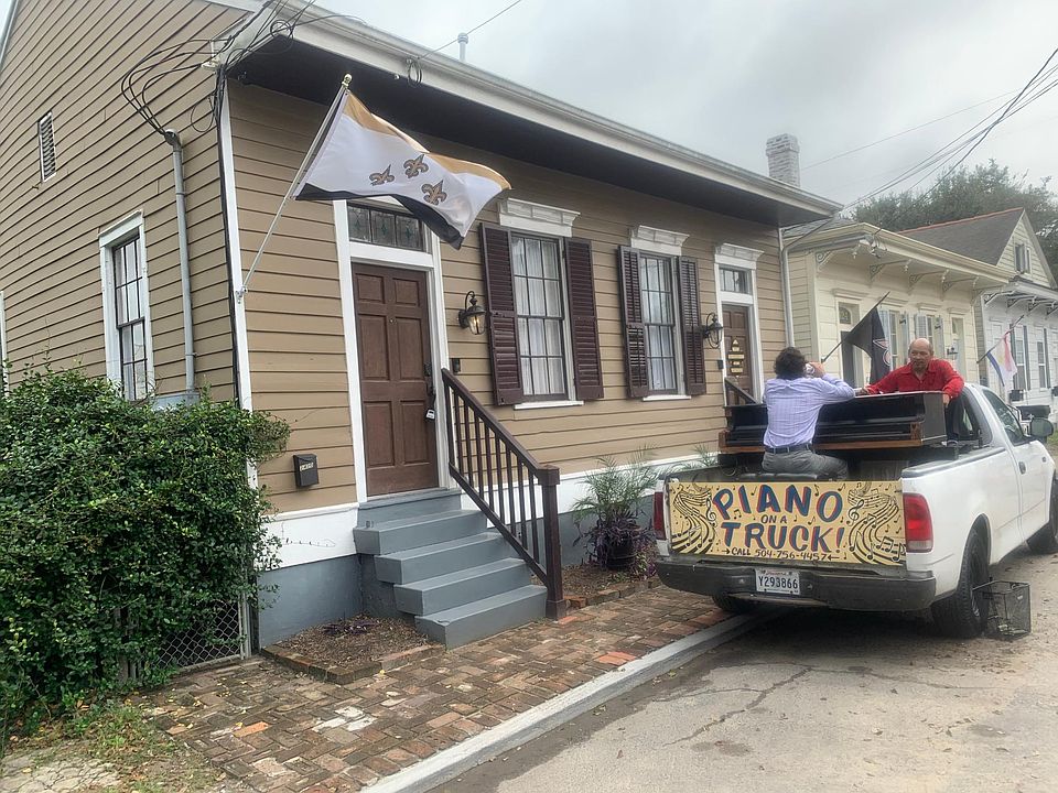 1st image of 2420 Laurel St #2420