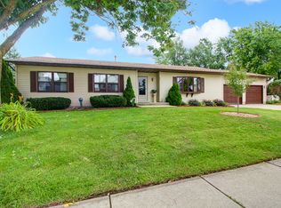 11604 Frederick Way, Huntley, IL 60142