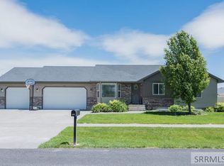 523 S Holladay Dr, Ammon, ID 83406