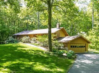 118 Ridgeview Cir, Guilford, CT 06437