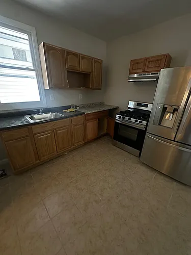 186 N 17th St #1 Photo 1