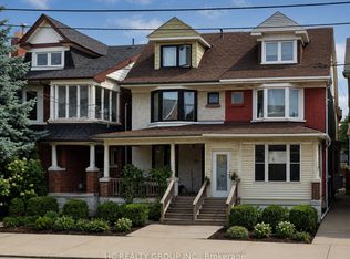 653 Bathurst St, Toronto, ON M5S 2R2