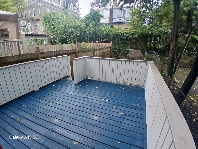 537 E Mayland St — Photo 2