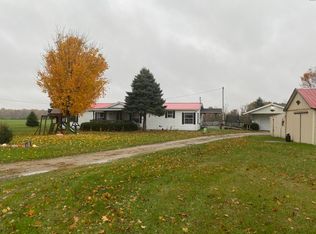 3160 W Reading Rd, Hillsdale, MI 49242