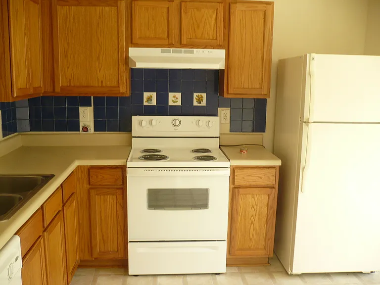 3156 Kingswood Gln #1 — Photo 3