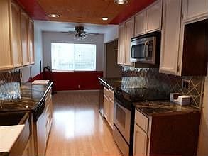 3rd image of 600 Belle Ln