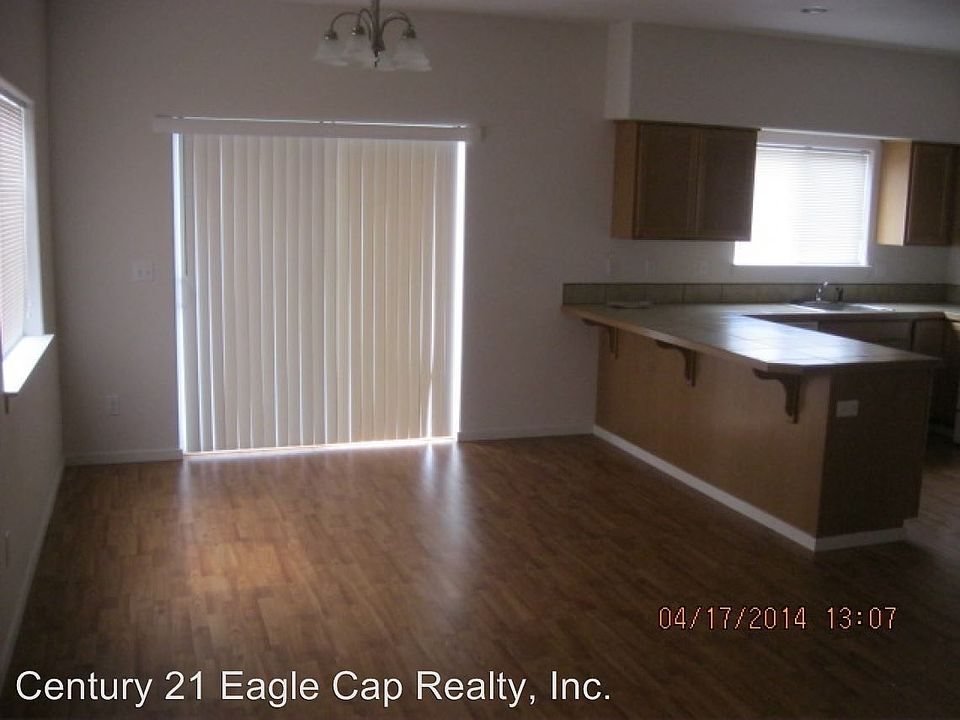 2nd image of 2228 Jakob Ave