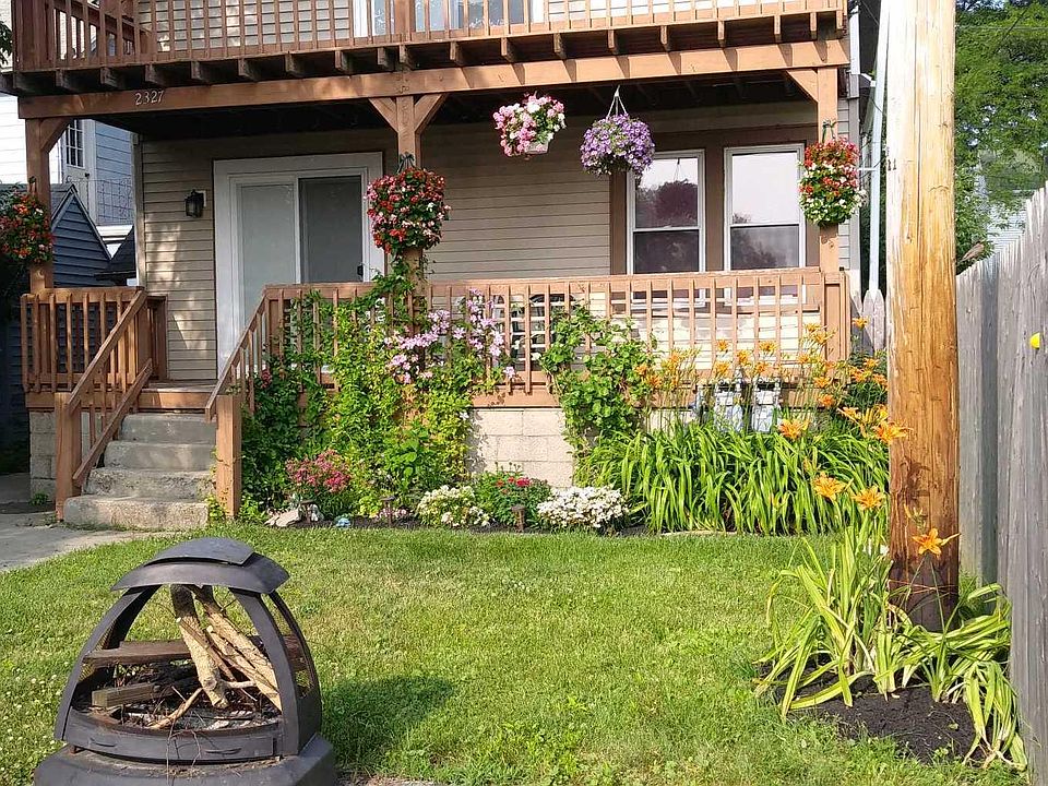 1st image of 2327 Niagara St #1
