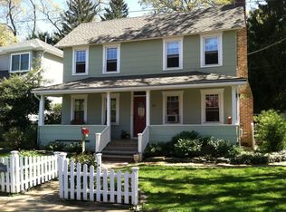 33 Church St, Rumson, NJ 07760