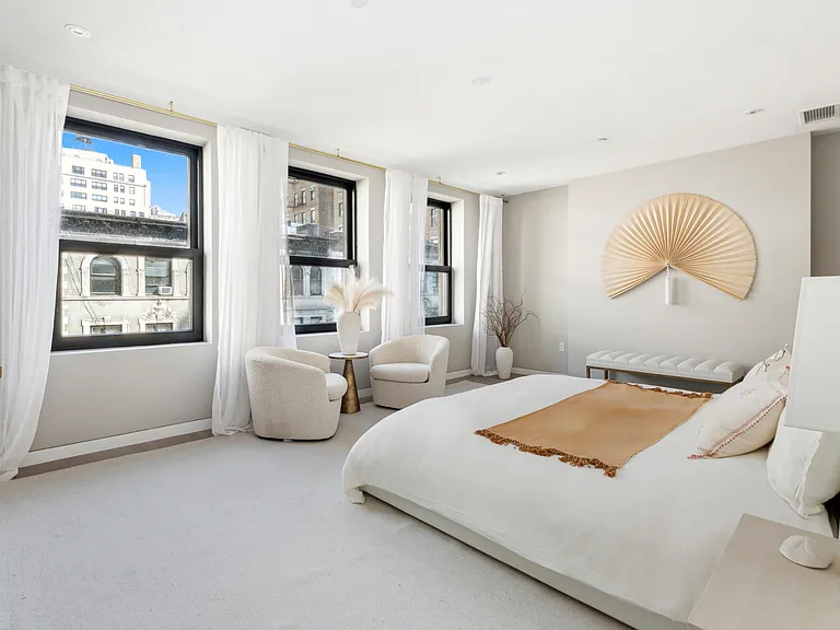 324 W 108th St #Penthouse 2 — Photo 8