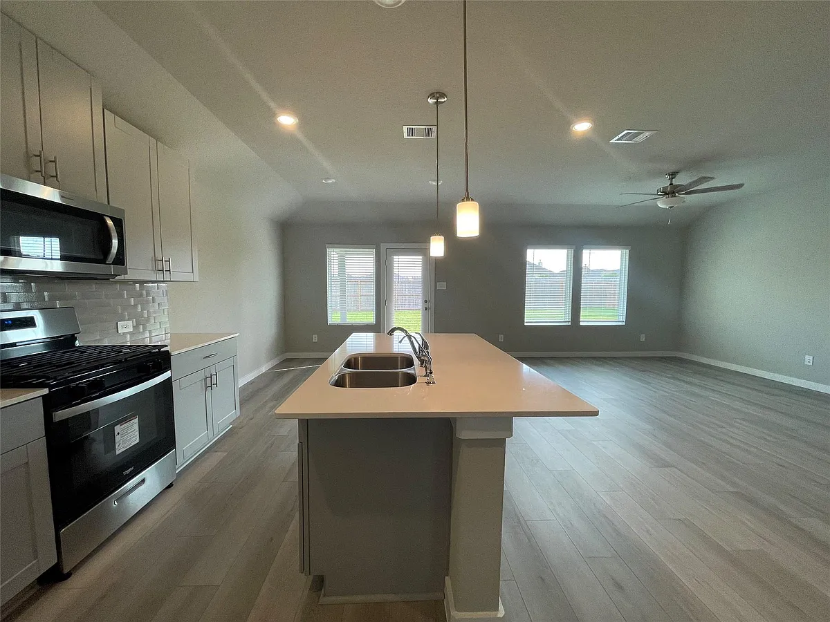 Building Photo - 6406 Brazos Trail Dr