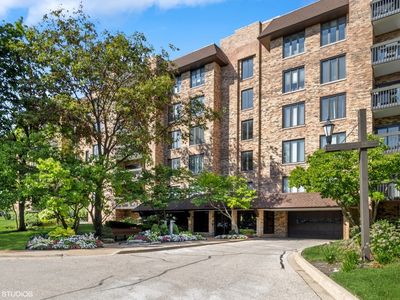 3900 Mission Hills Rd N APT 202, Northbrook, IL, 60062