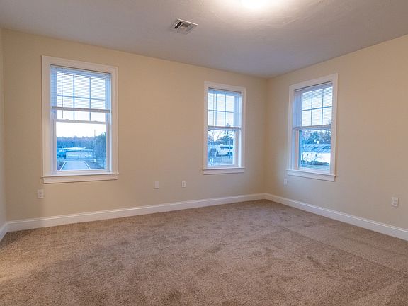 5th image of 80 N Meadows Rd Unit 201
