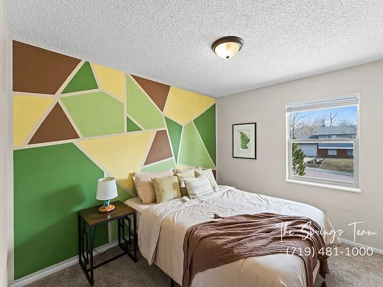1730 Hathaway Dr — Photo 27